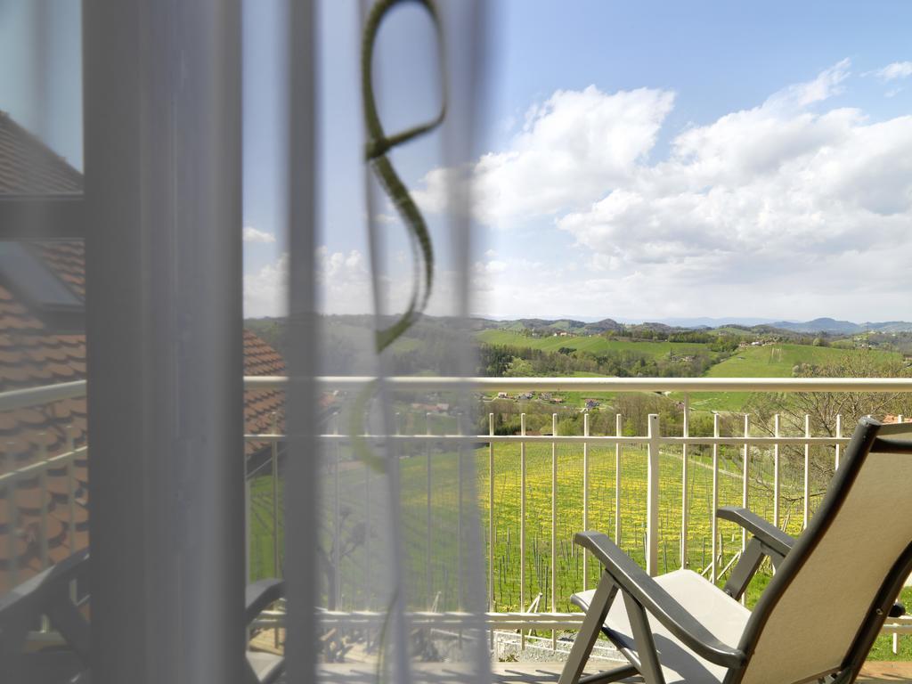 Hotel Weingut Skoff Original Gamlitz Esterno foto